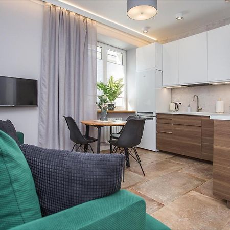 Urban Jungle Apartment In The Heart Of The City Μπιάλιστοκ Εξωτερικό φωτογραφία