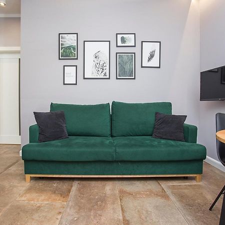 Urban Jungle Apartment In The Heart Of The City Μπιάλιστοκ Εξωτερικό φωτογραφία